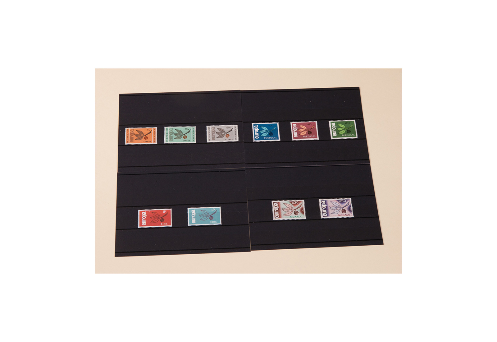 Briefmarken CEPT 15 Ausgaben aus 1965 postfrisch per 20 Stück