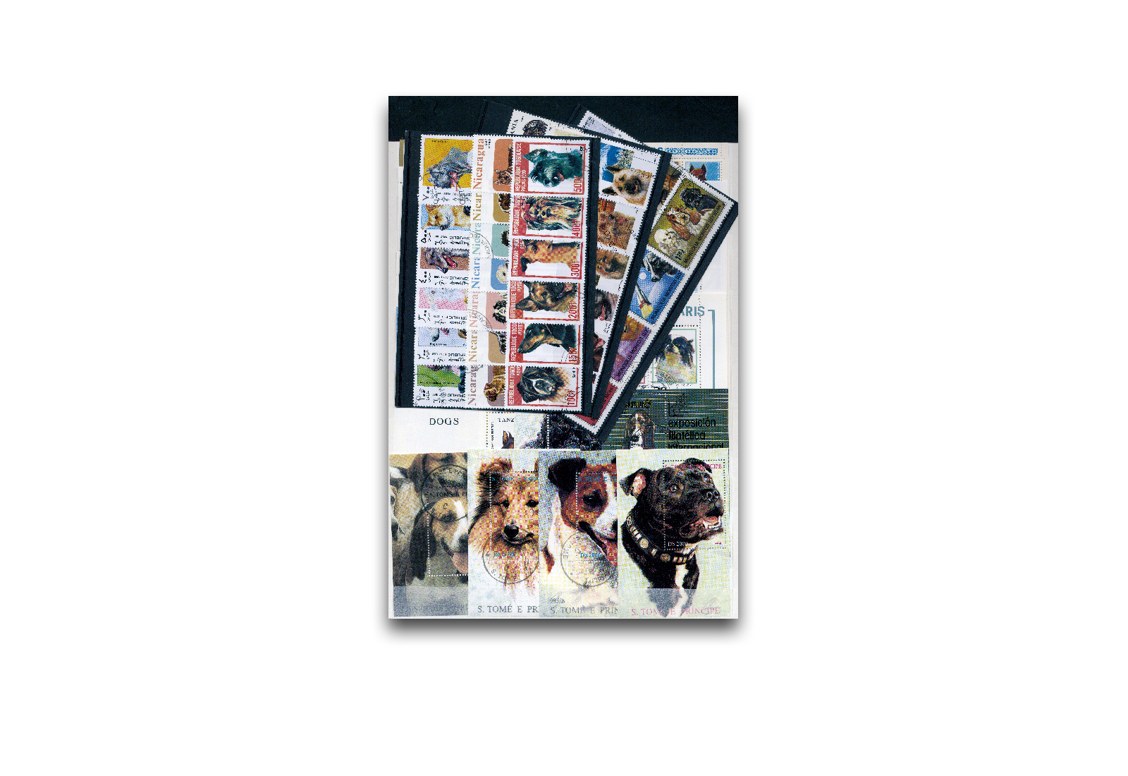 Briefmarken Motiv Hunde und Katzen 200 verschiedene Marken